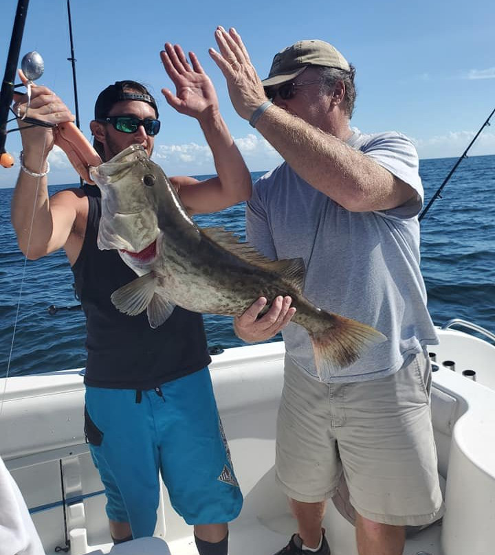 Salty D's Charters-Weeki Wachee必去景点