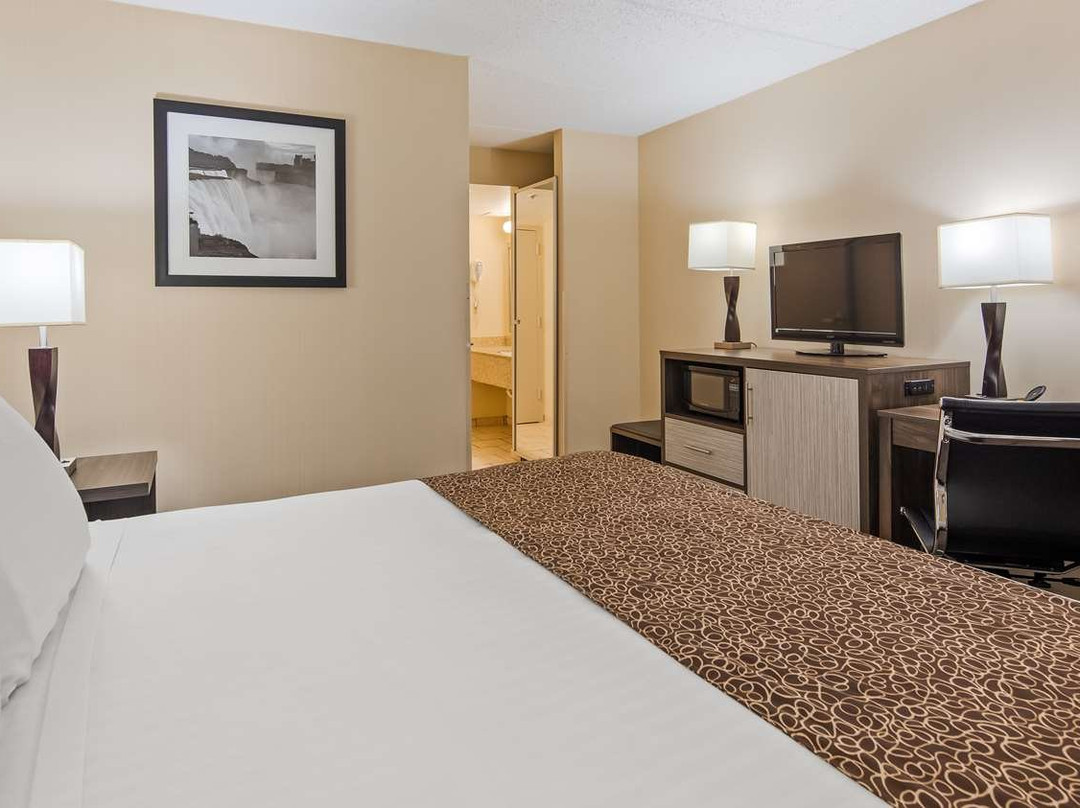 布法罗机场贝斯特韦斯特酒店主图