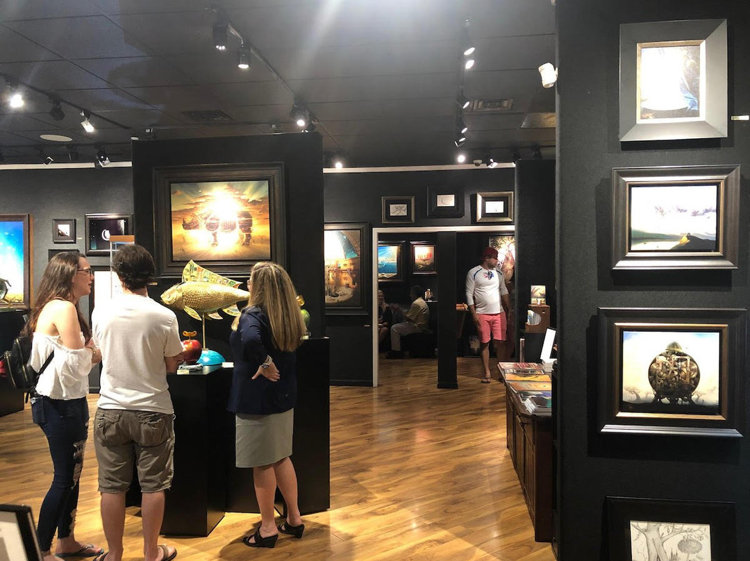 Kush Fine Art Gallery-拉海纳必去景点