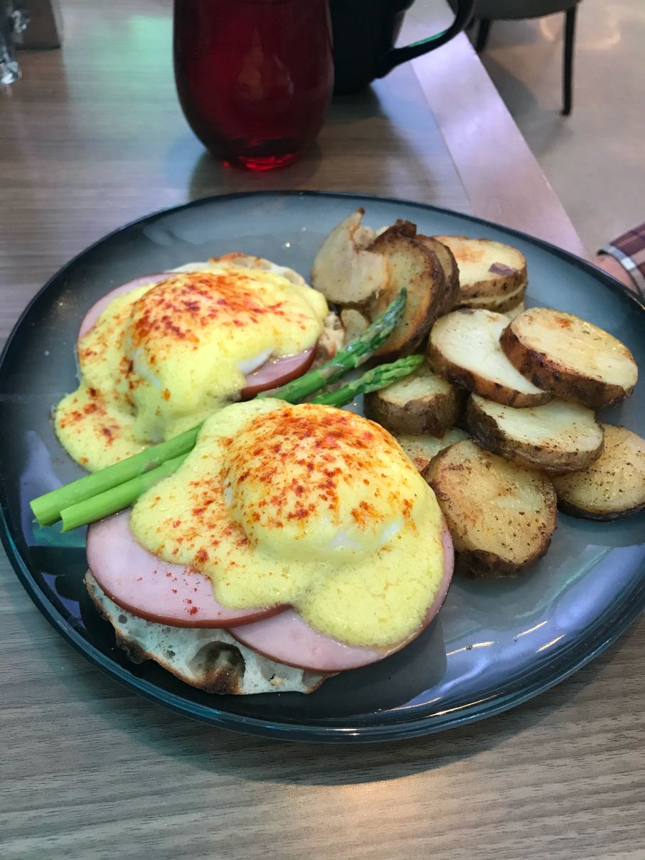 卡迪拉克杰克戴德伍德希尔顿逸林酒店-餐饮