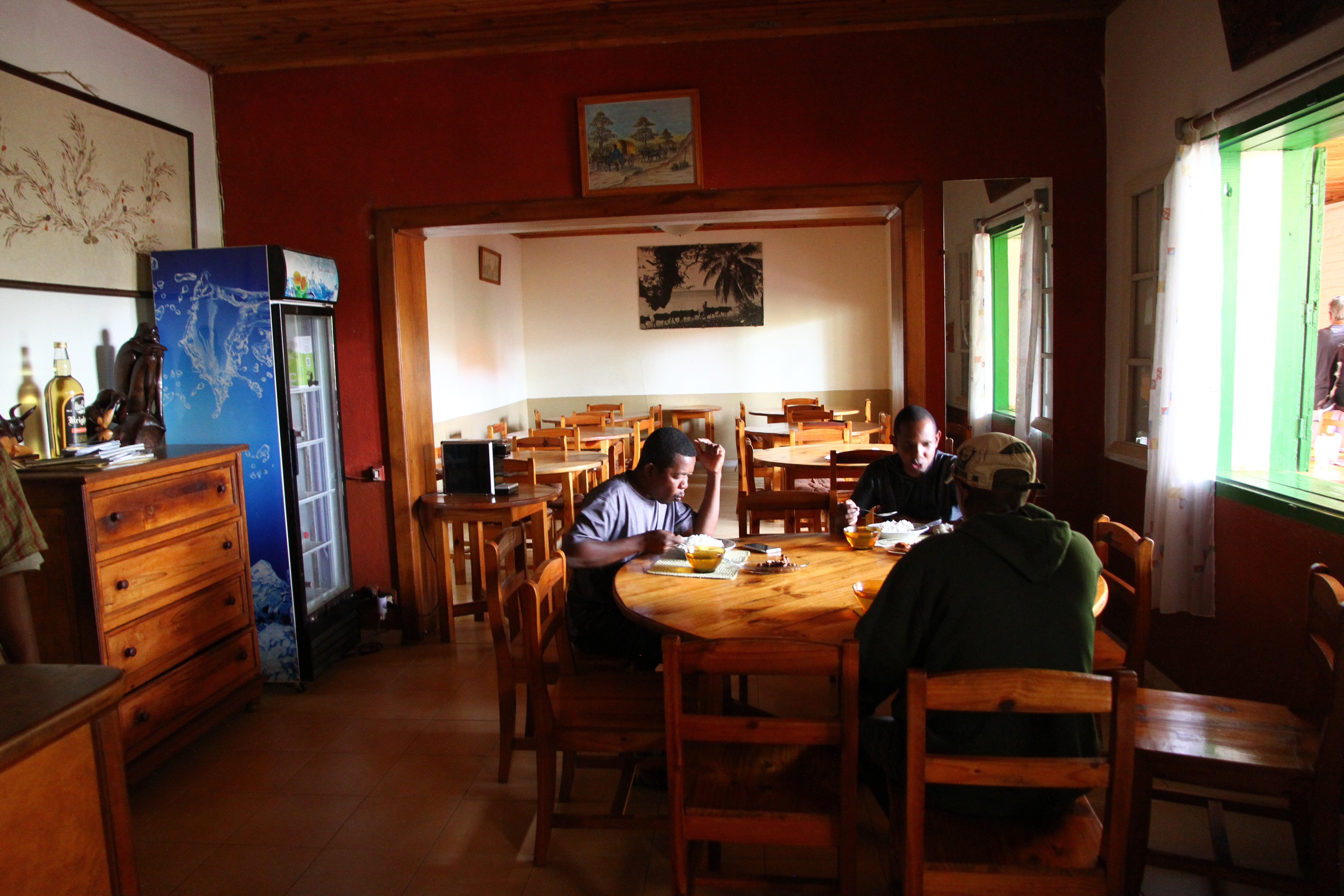 Aux Bougainvillées-餐饮