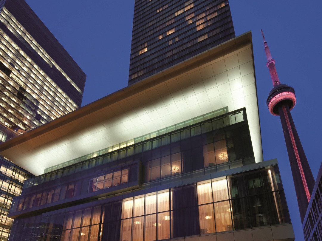 丽思卡尔顿多伦多酒店主图