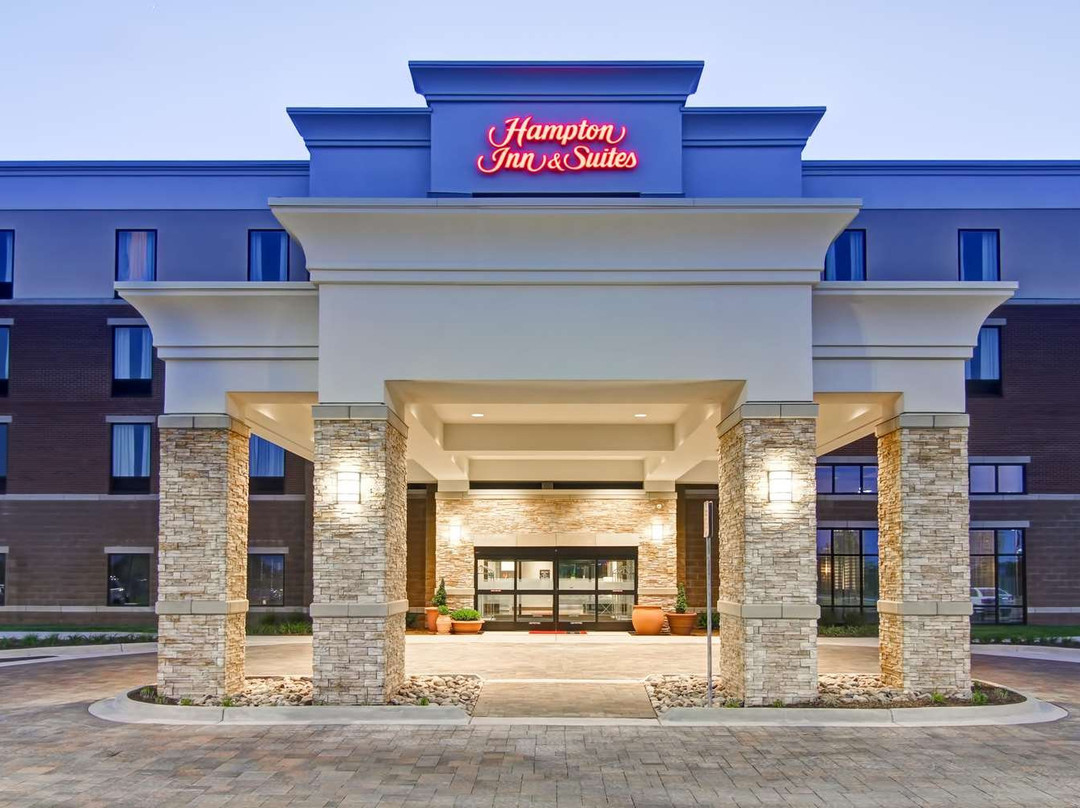 Hampton Inn & Suites Detroit/Troy主图