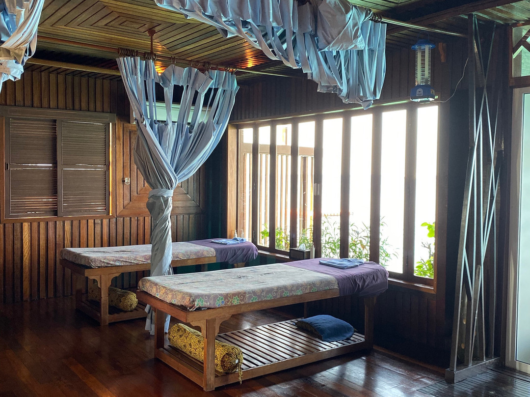 马布岛水上屋主图