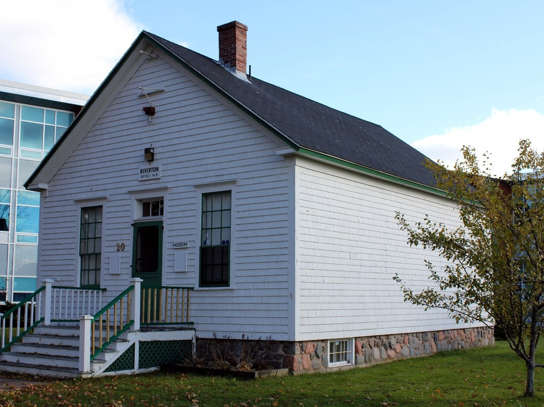 Little White Schoolhouse Museum景点图片