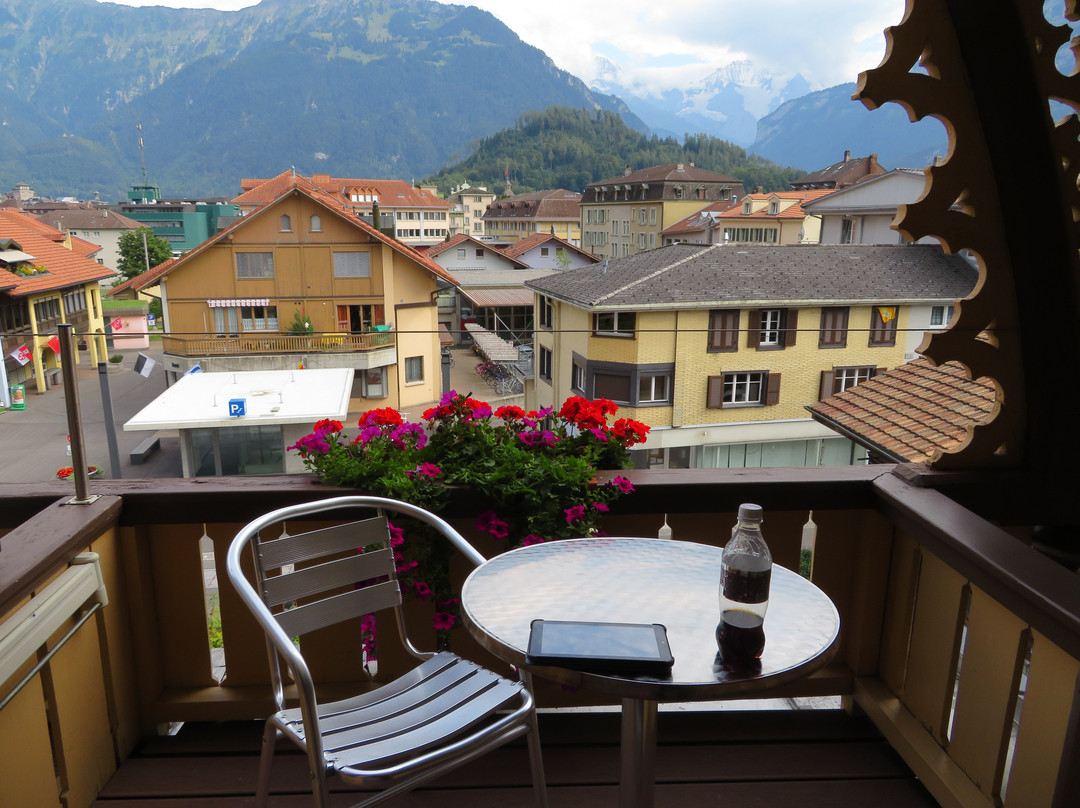 哈德曼尼邮局酒店主图