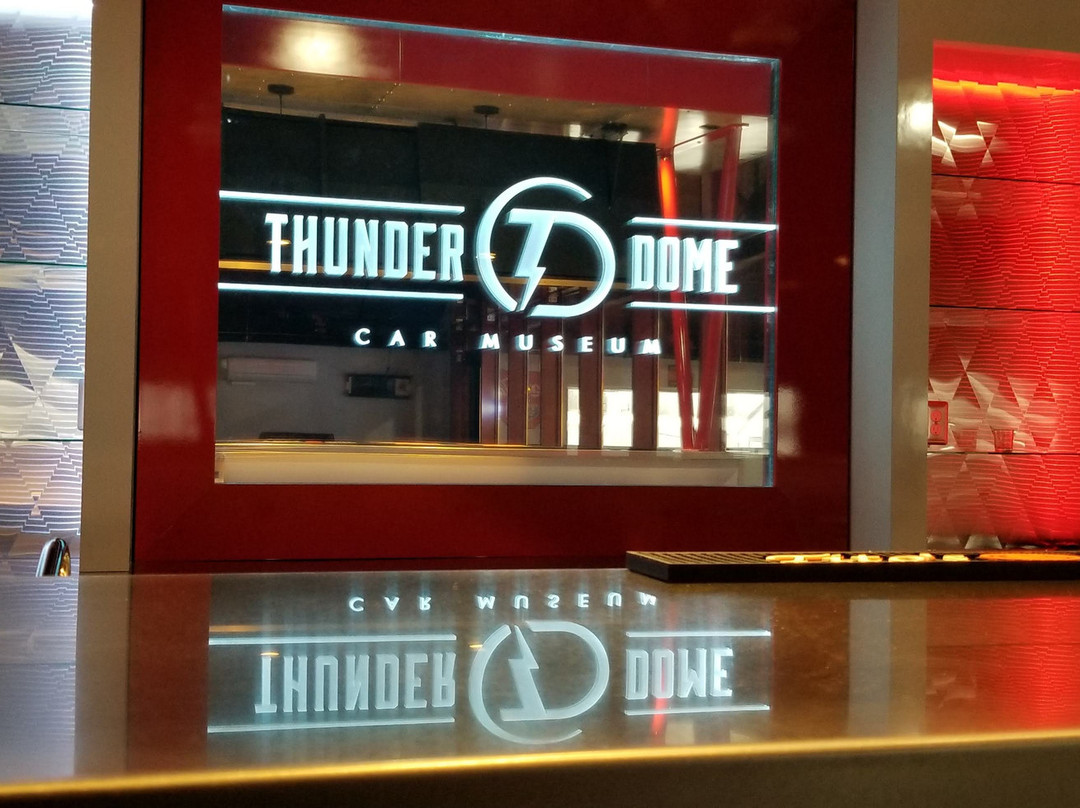 Thunder Dome Car Museum景点图片