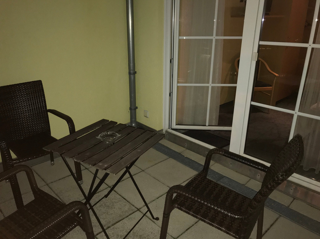 Warias Hotel & Restaurant主图