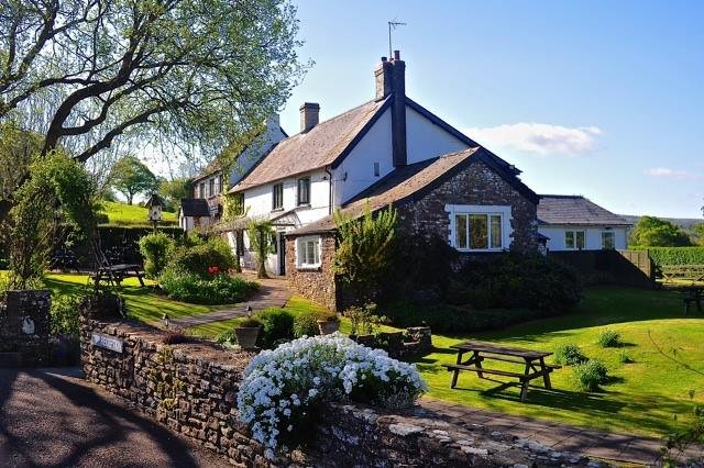 The Greyhound Inn & Hotel-官方