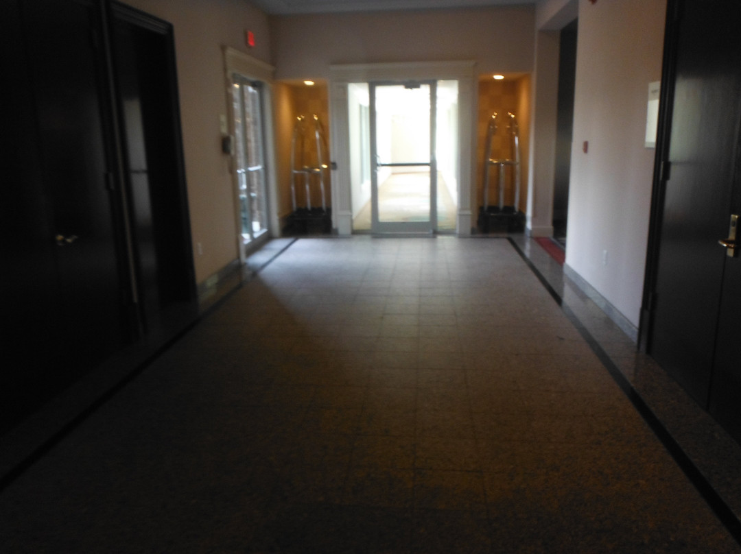 小镇乡村旅馆及套房酒店主图