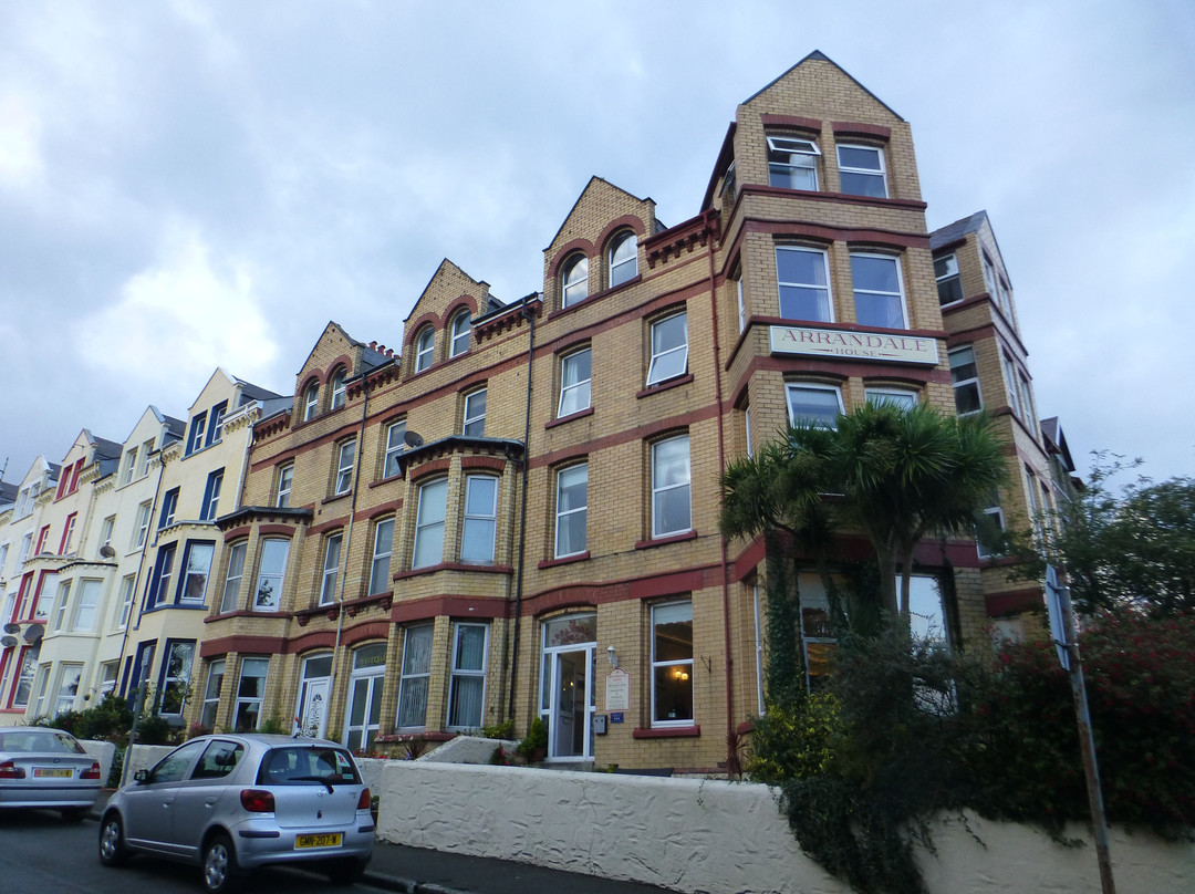 Arrandale House & Apartments主图