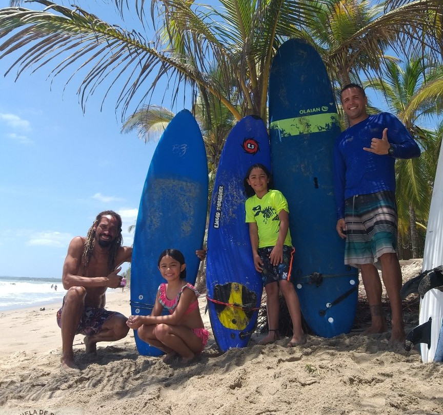 Tide Escuela de Surf-帕洛米诺必去景点