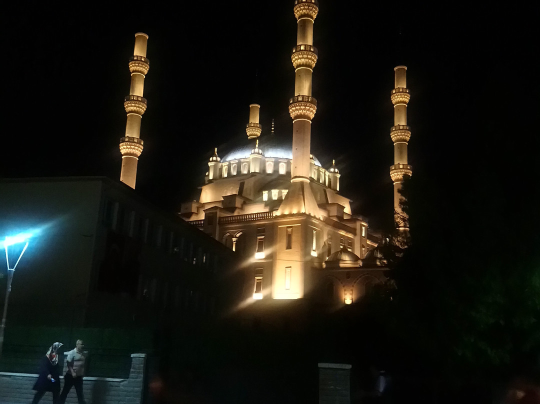 Nur Camii-克勒克卡莱必去景点