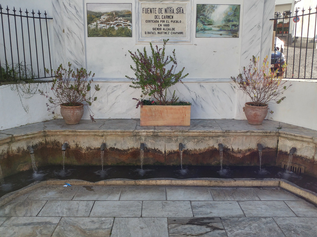 Fuente de los Doce Canos-Galaroza必去景点