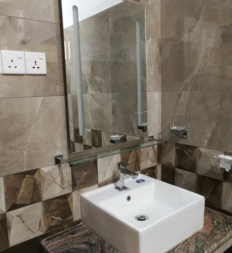 New Rest House主图