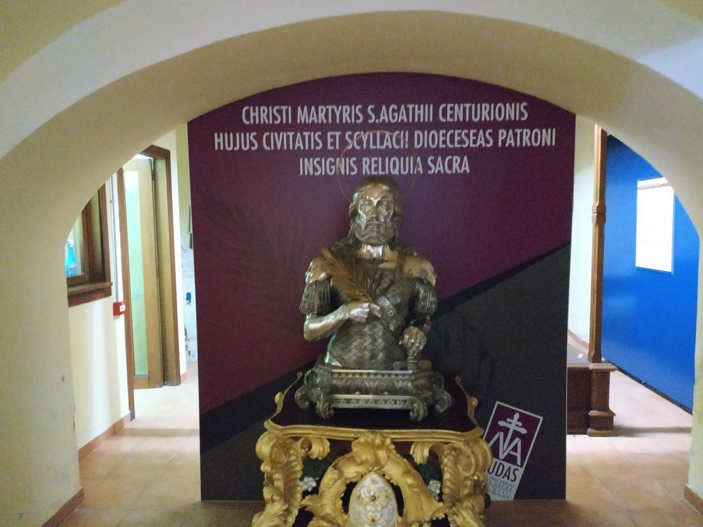 Museo Diocesano Di Arte Sacra Di Squillace-Squillace必去景点