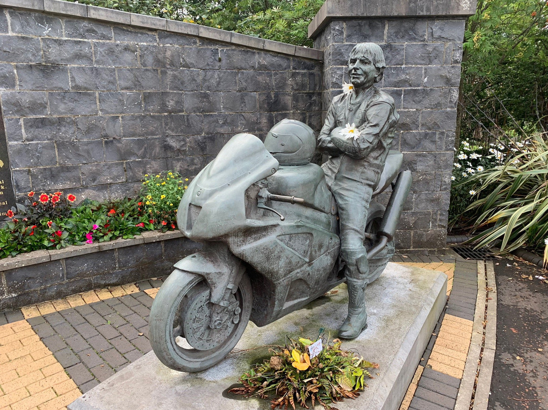Joey Dunlop Memorial Garden景点图片