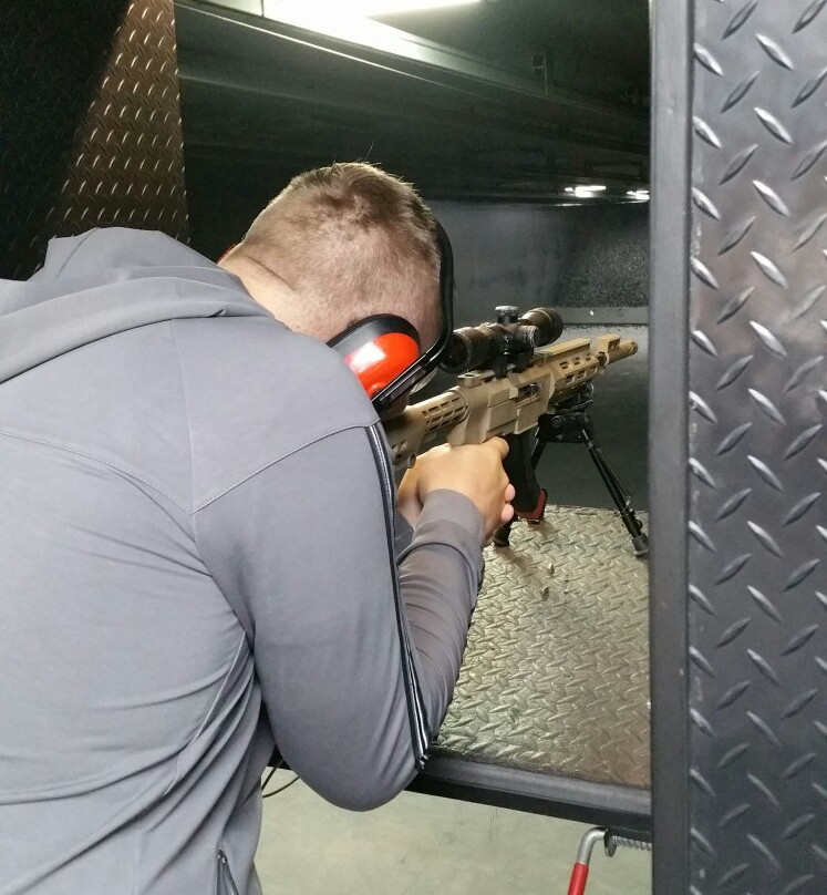 Double Deuce Firing Range-沃尔萨尔必去景点