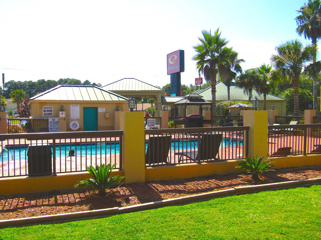 Econo Lodge Inn & Suites Hardeeville-I-95主图