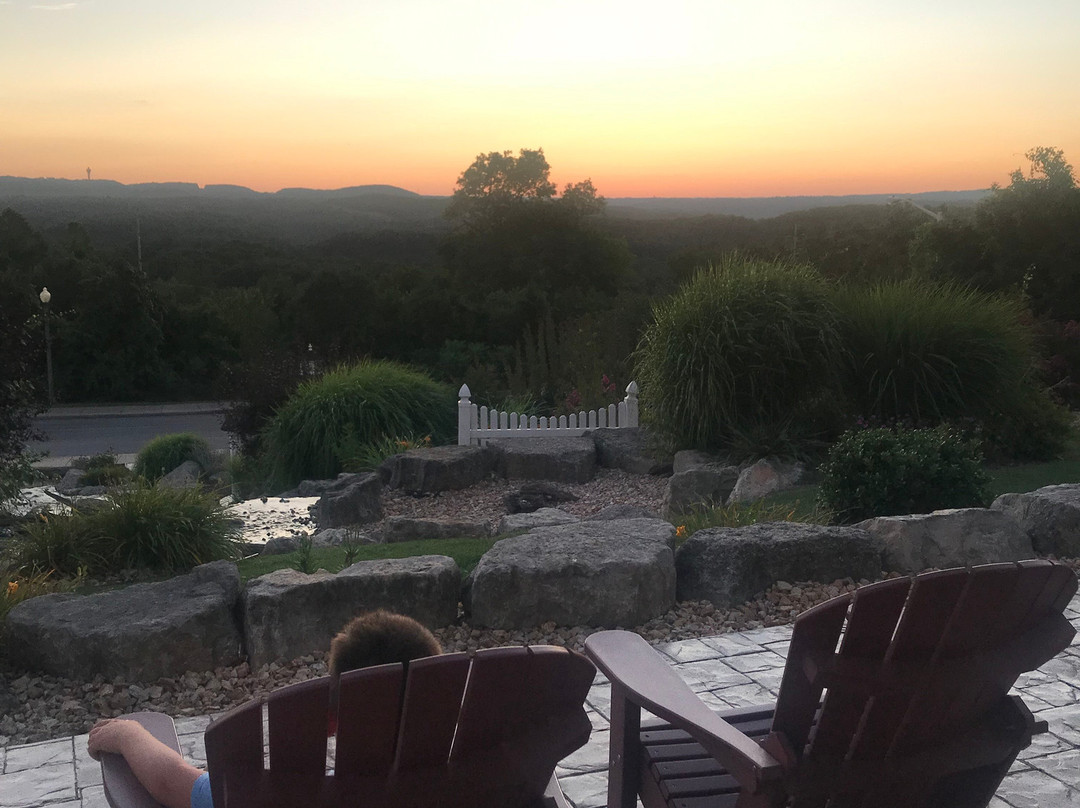 Savannah House Hotel主图