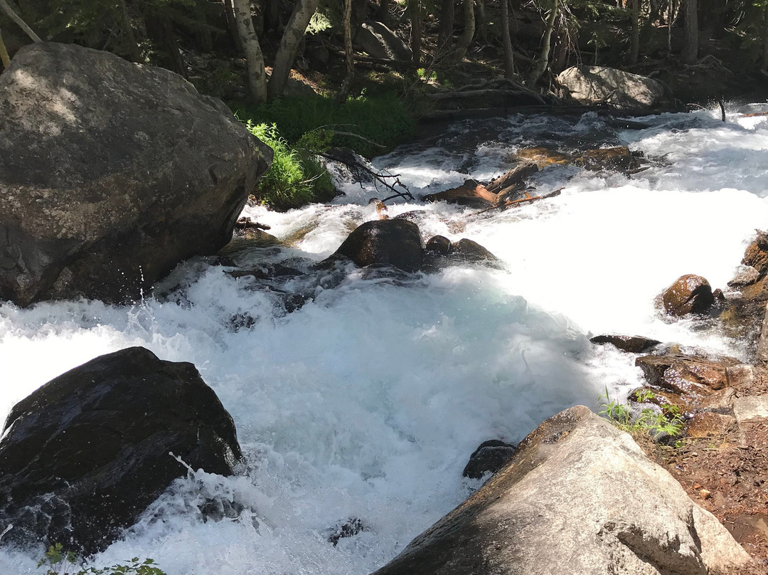 Horsetail Falls Trail景点图片