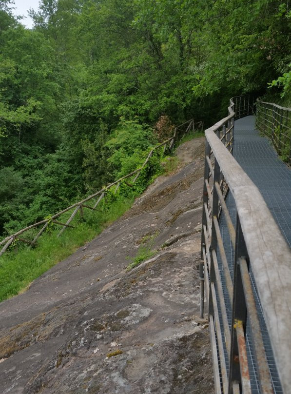 Ciampate del Diavolo-Tora e Piccilli必去景点