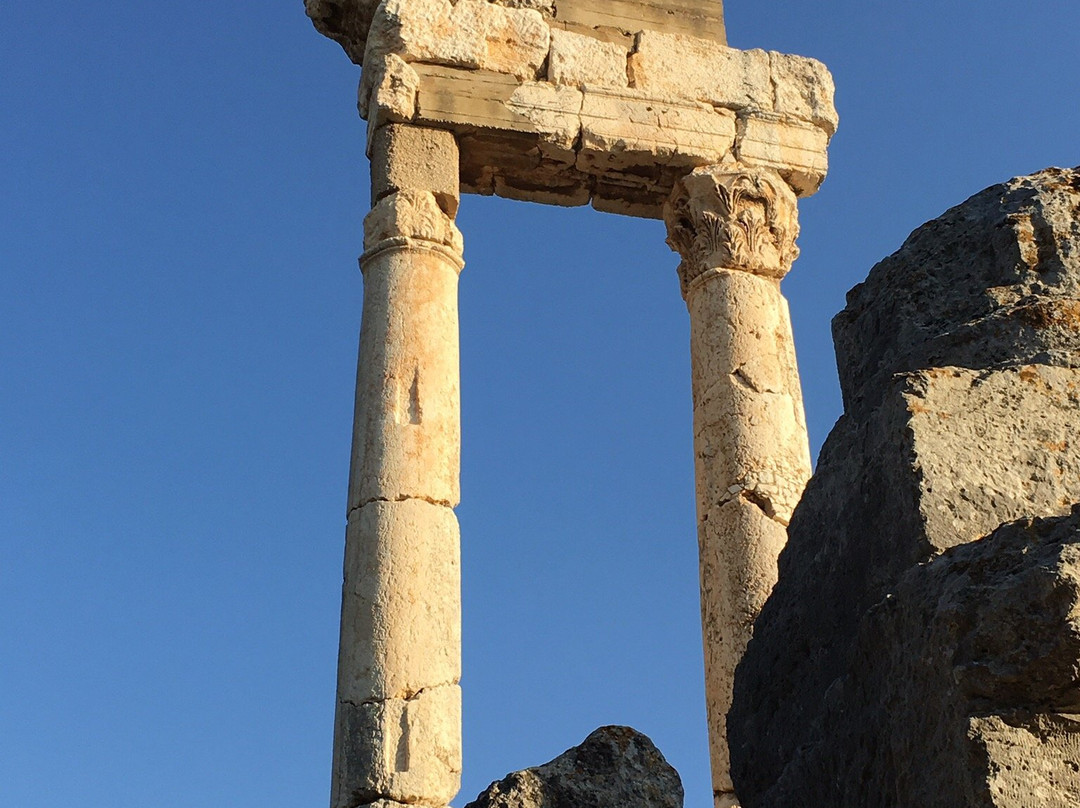 Qasr Naous-Amioun必去景点