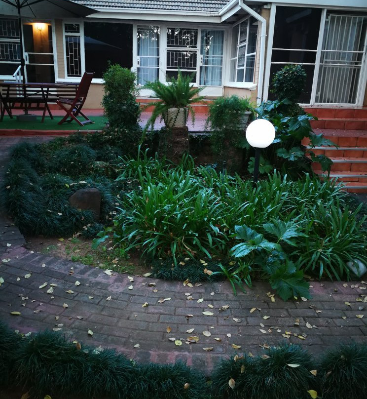 On Golden Pond Guesthouse主图