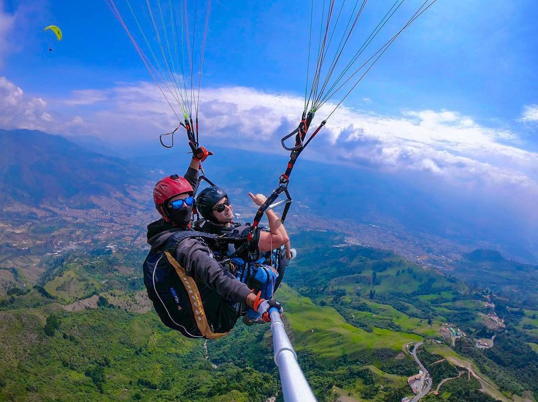 Paragliding Medellin景点图片