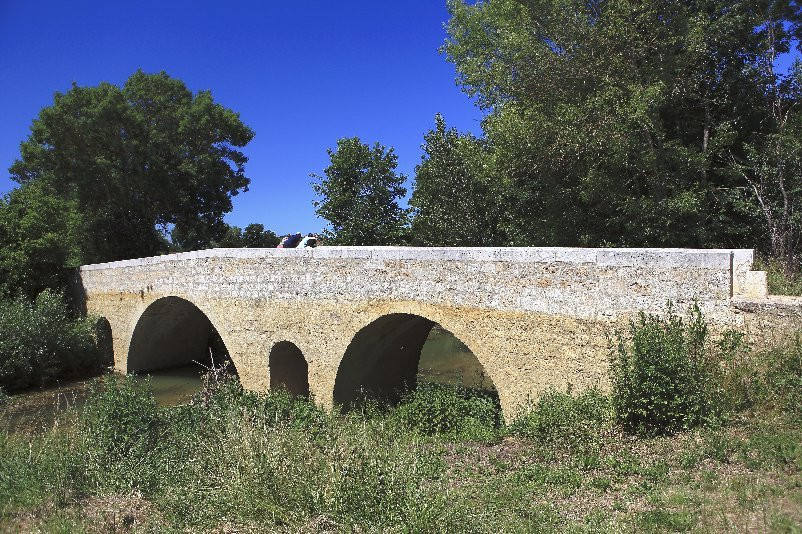 Pont De Lartigues景点图片