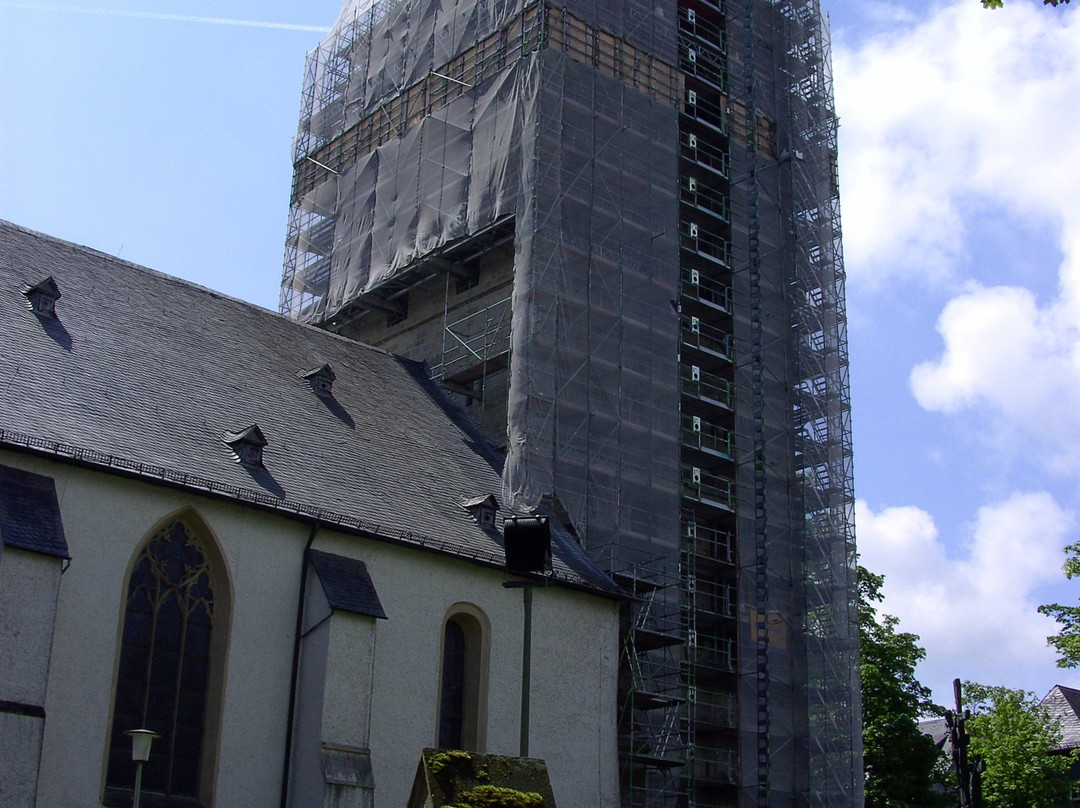 Kirche St. Petrus und Andreas-Brilon必去景点