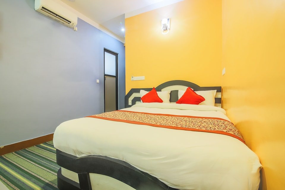 OYO 351 Hotel Everest International主图