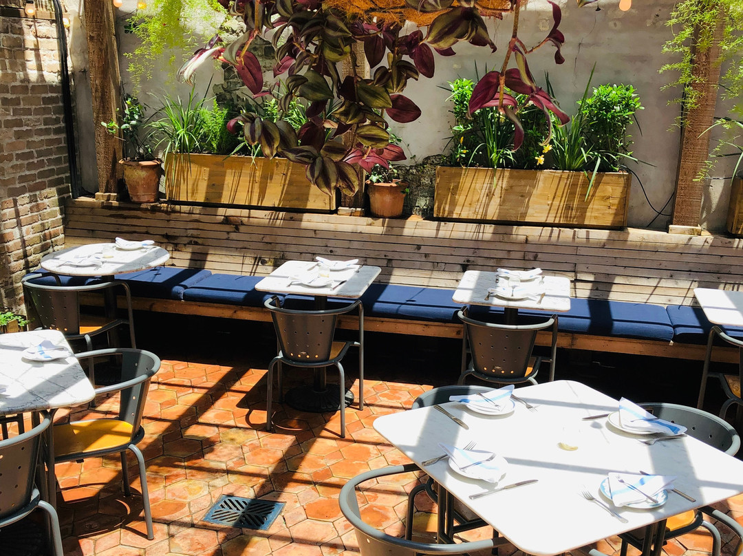 新奥尔良艾斯酒店