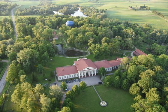 Ukmerge旅游景点-Taujėnai Manor