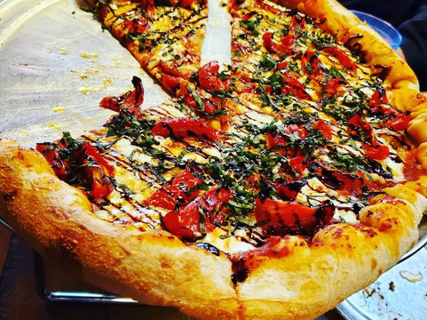 Main St. Pizzeria & Beer Garden