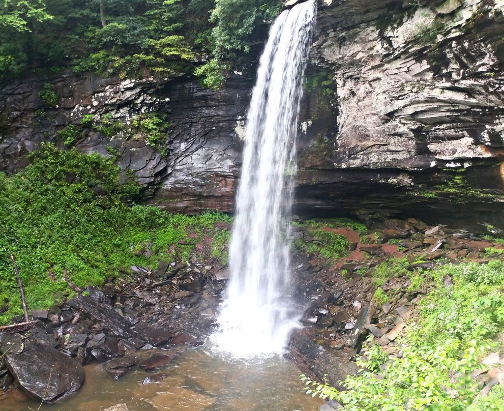 Falls of Hills Creek景点图片