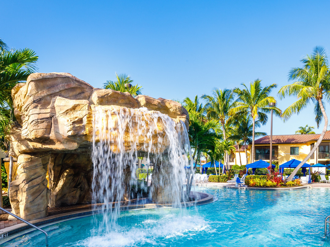 那不勒斯海湾度假酒店主图