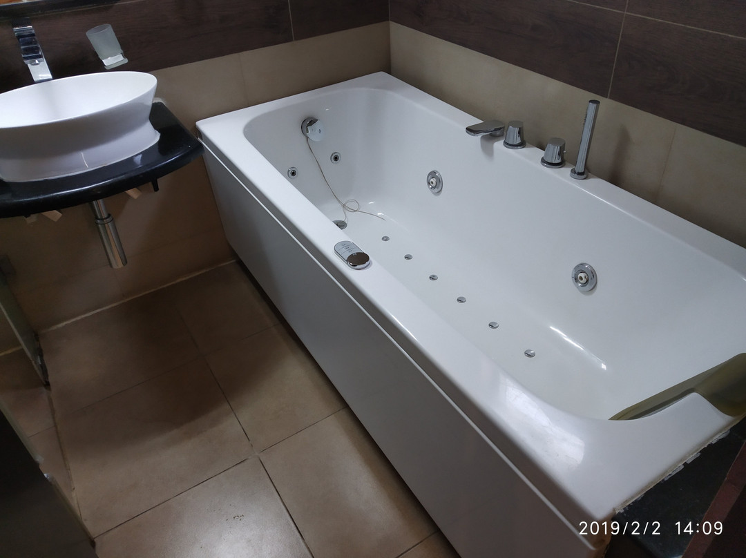 Green View Hotel主图