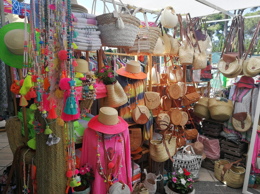 Centro Plaza-马贝拉必去景点