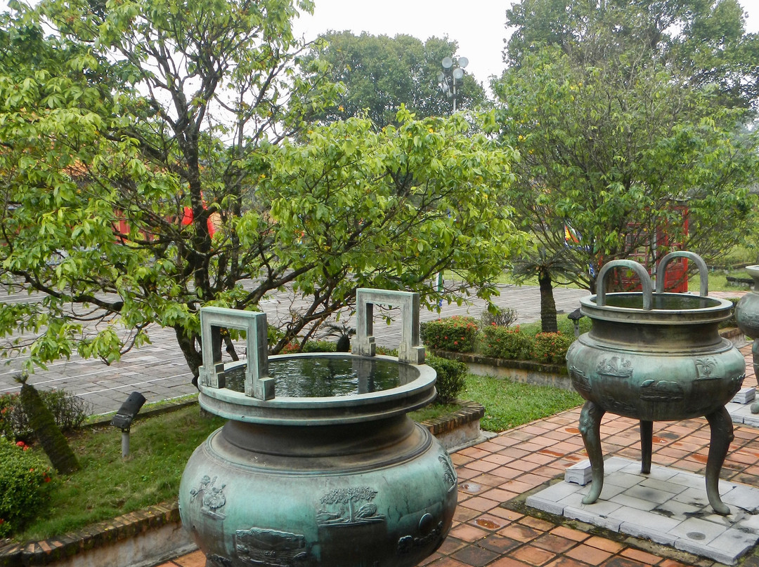 Nine Dynastic Urns-顺化必去景点
