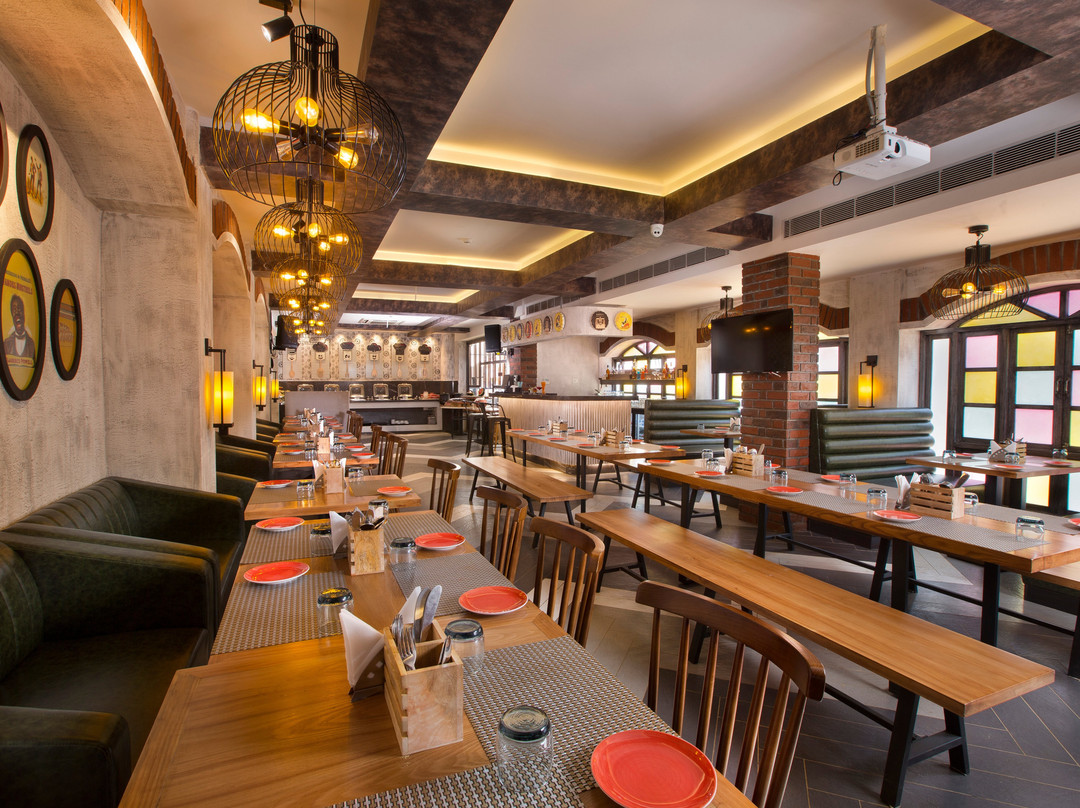 Southend by TGI主图