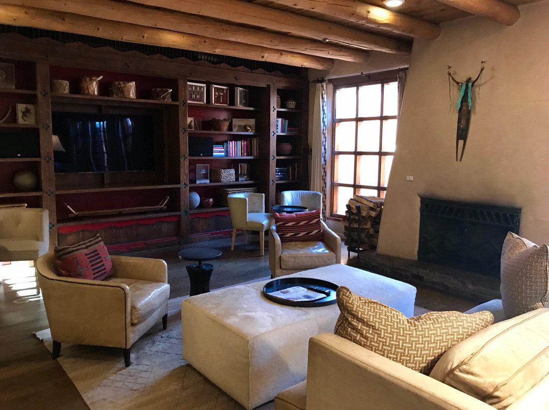 聖達菲瑰麗酒店主图