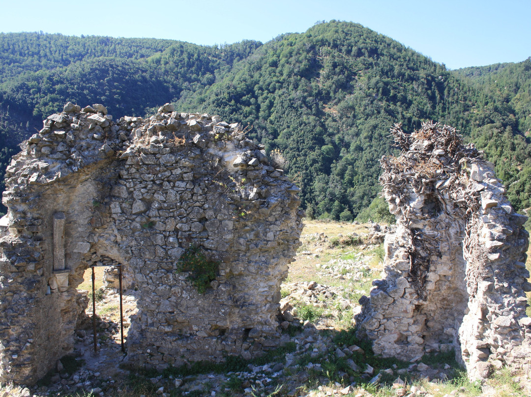 Cotronei旅游景点-Ruderi dell'Abbazia di Sant'Angelo de Frigillo