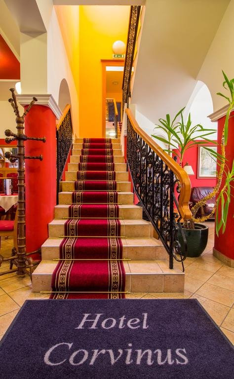 Hotel Corvinus主图