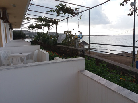 Ilyssion Beach Hotel主图