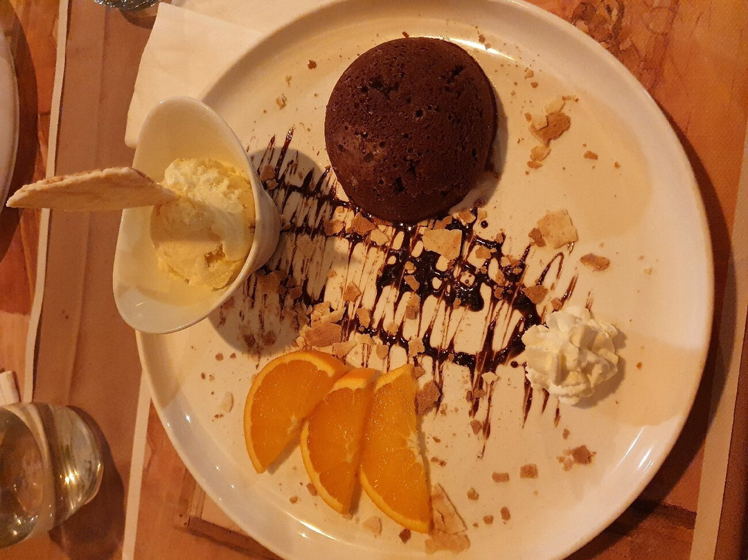 Castello Restaurant & Pizzeria