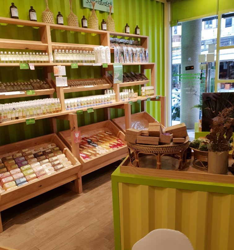 Lemongrass House Karon-Karon Beach必去景点