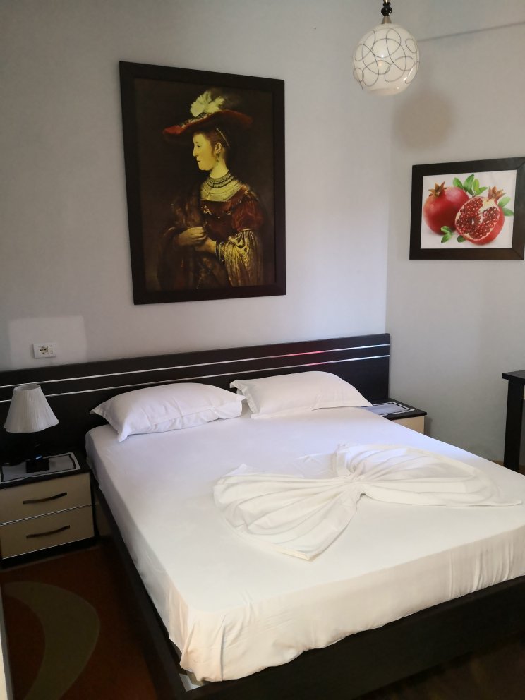 Hotel & Restaurant Blini-官方