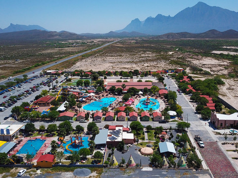 Canadas de Mina Resort