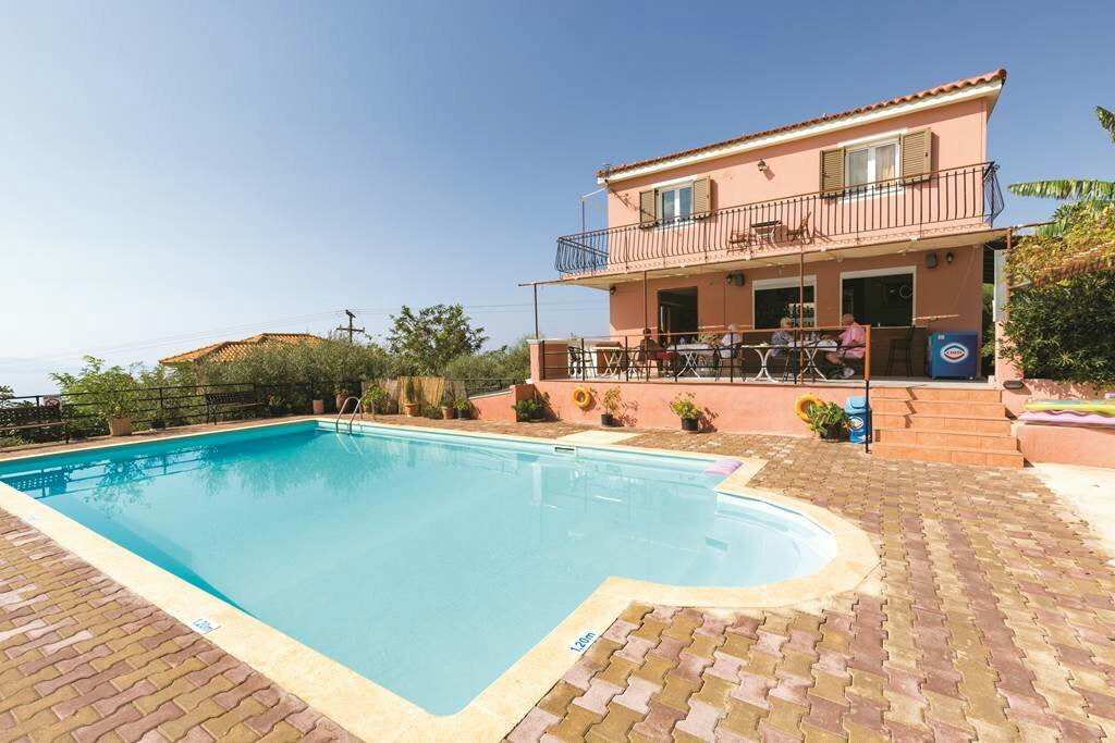 Kerasia Studios主图